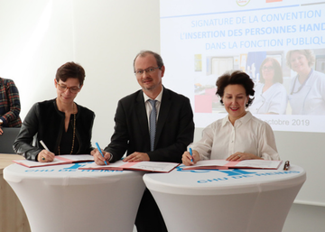 Carri%c3%a8re   actu rh   signature convention insertion pro personne handicap%c3%a9e